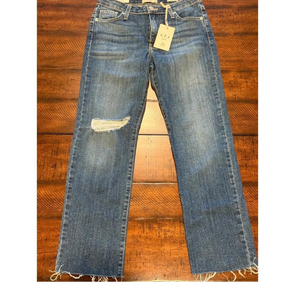 L.T.J. Women’s Distressed Jeans Nwt Letters To Juliet